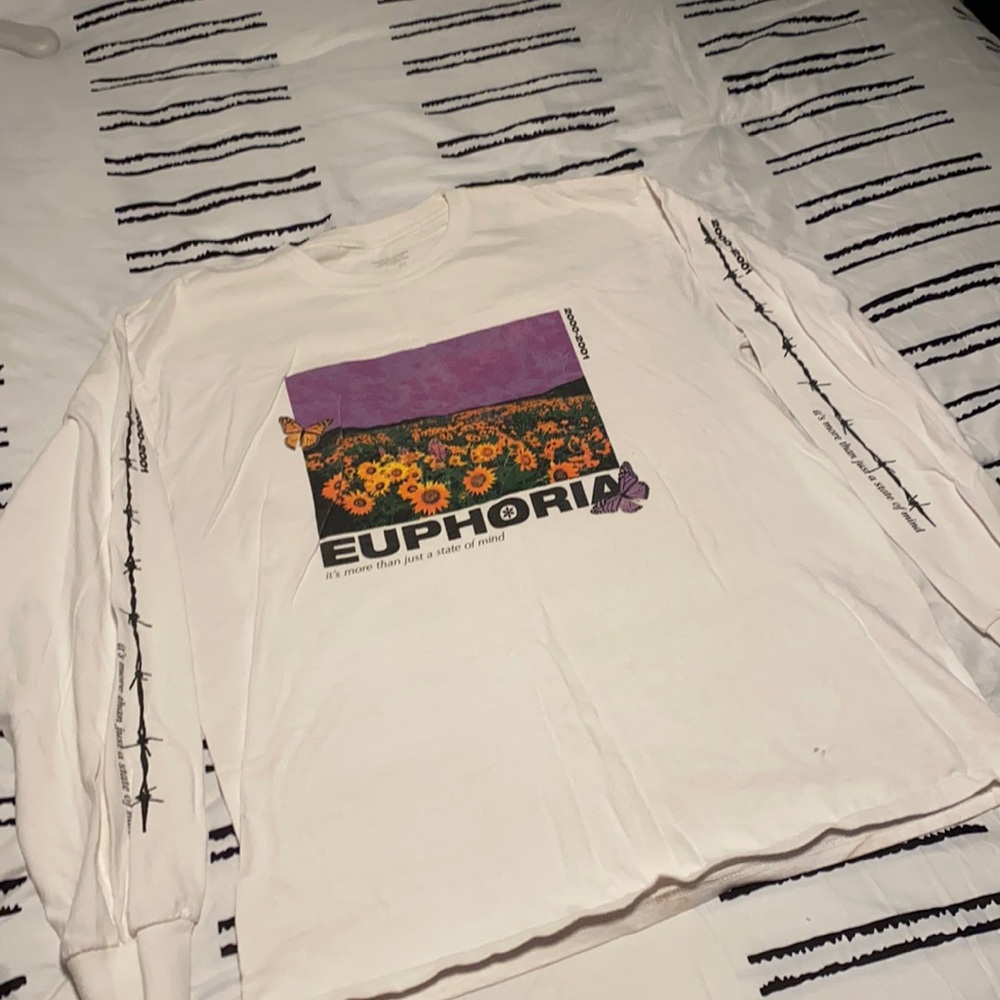 Urban Outfitters Euphoria Long Sleeve Tshirt L